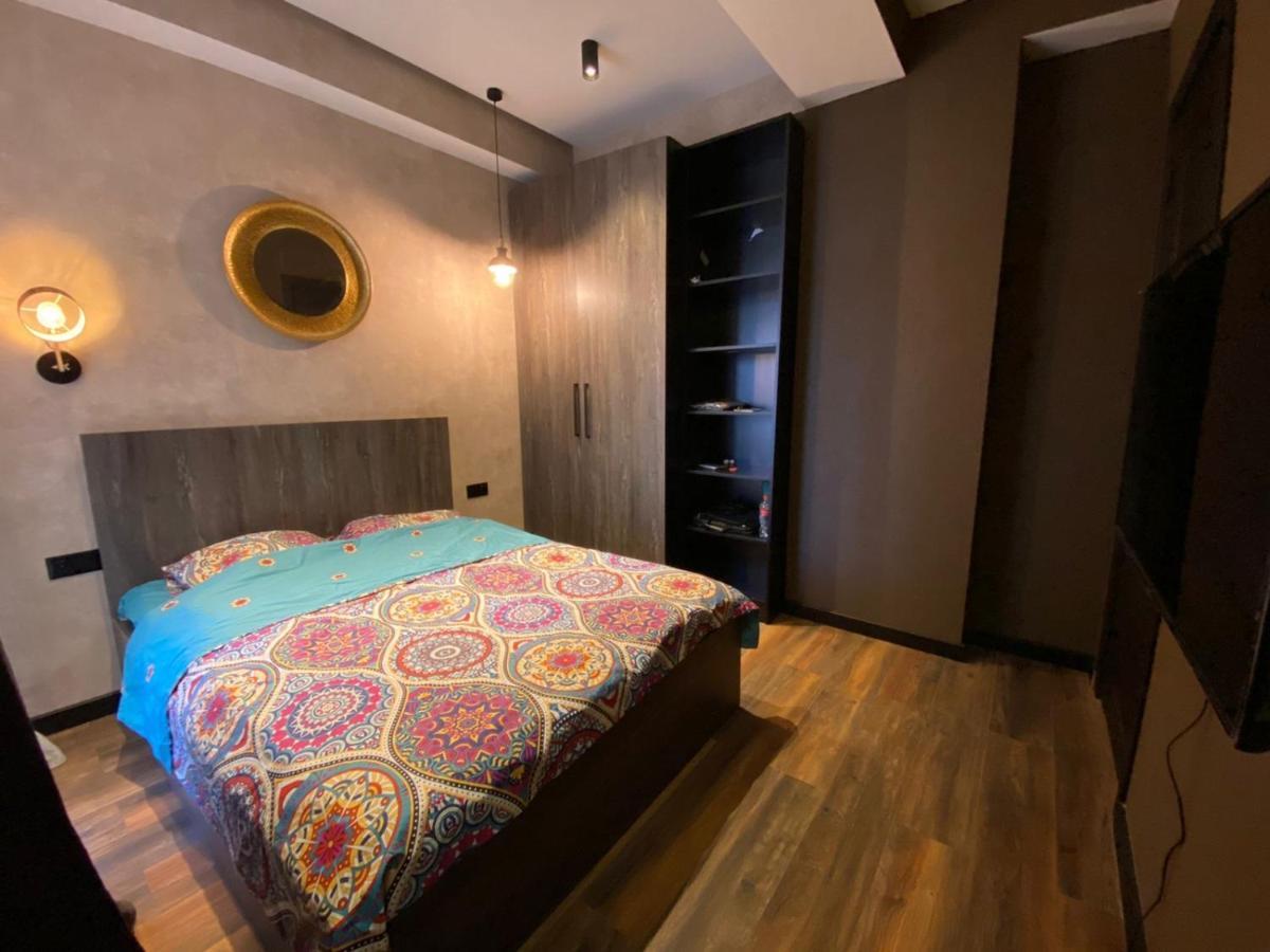 New Apartment With Terrace Tiflis Exterior foto
