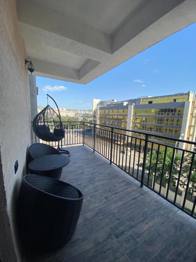New Apartment With Terrace Tiflis Exterior foto
